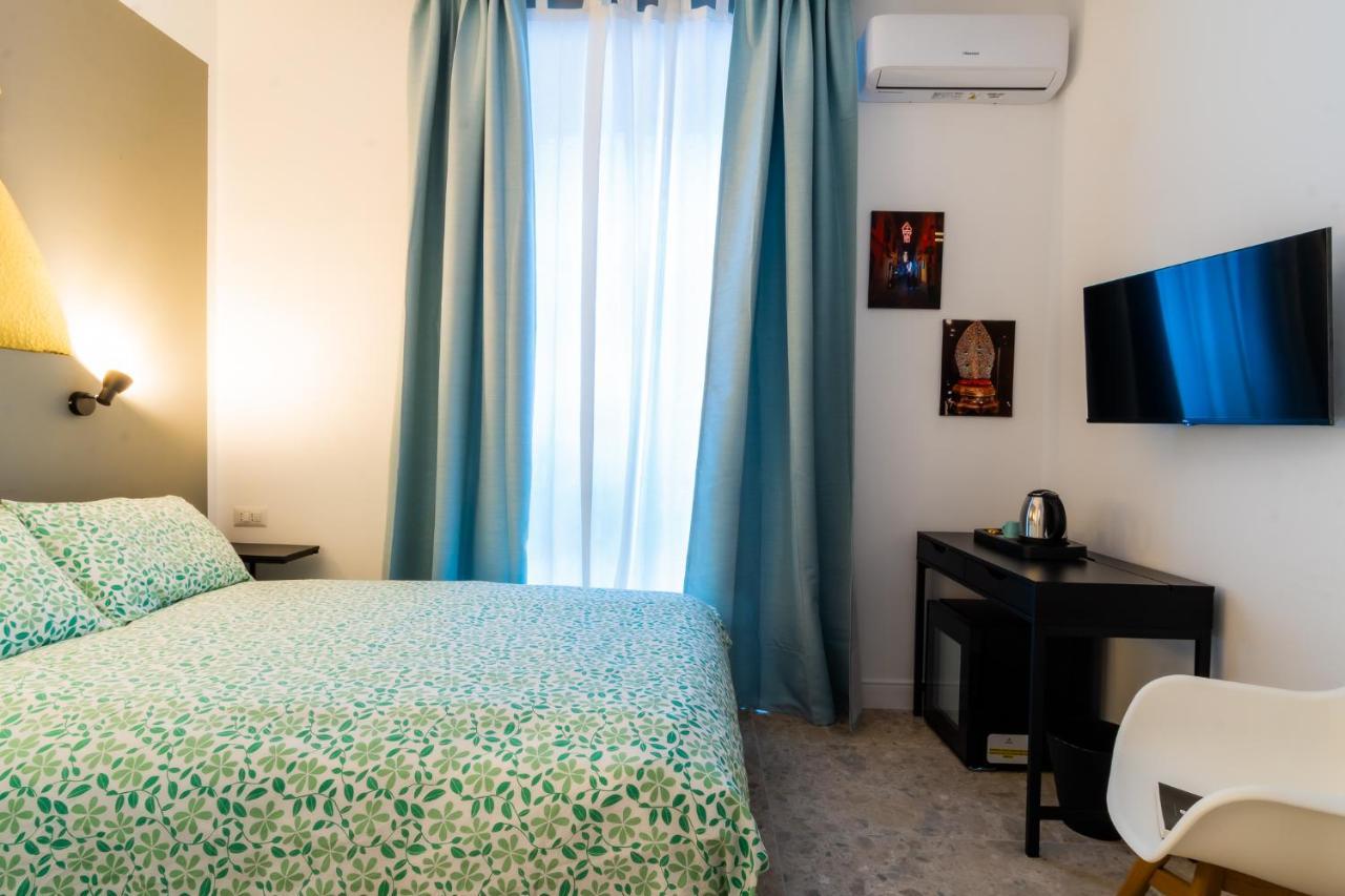 Naos Bed & Breakfast Naples Exterior photo